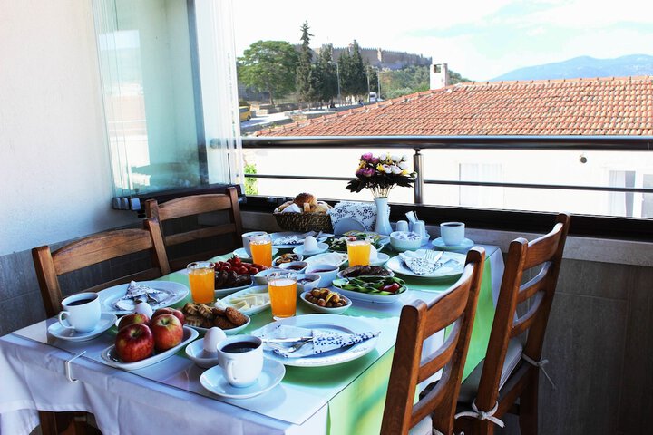 Dining Photos