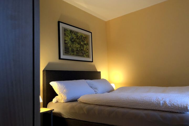Room 2 of 55