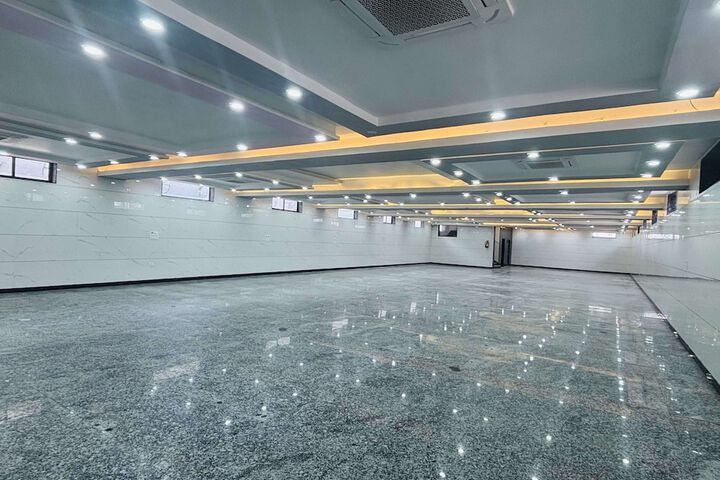 Ballroom/Hall 25 of 31