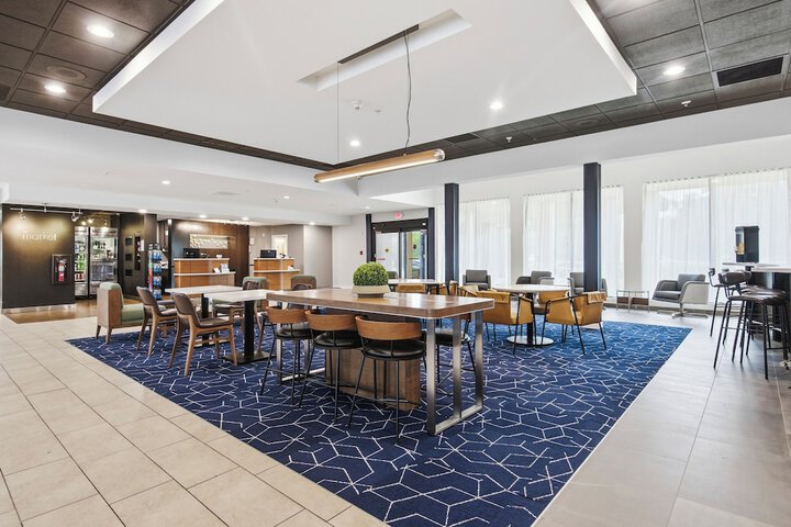 Guest Lobby