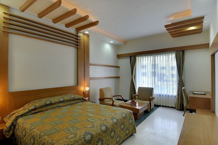 Room 12 of 51