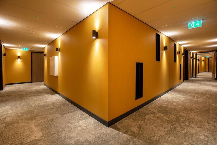 Ballroom/Hall 105 of 110