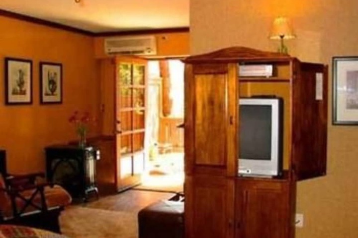 Room 2 of 150
