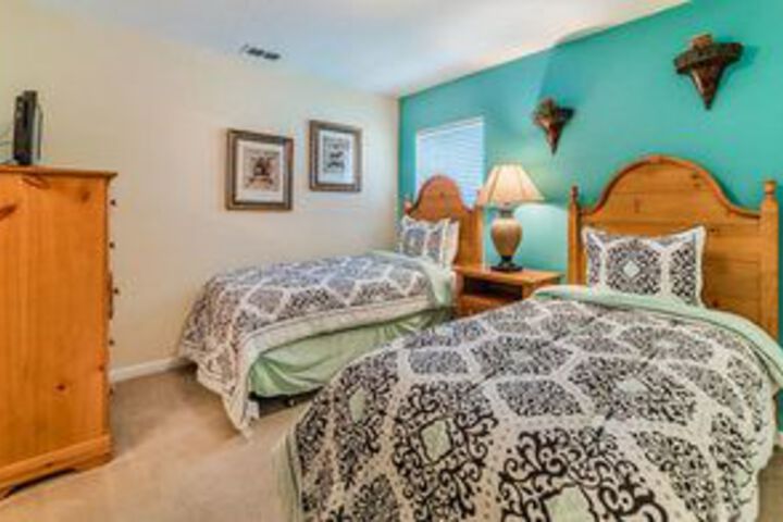 Room 9 of 23