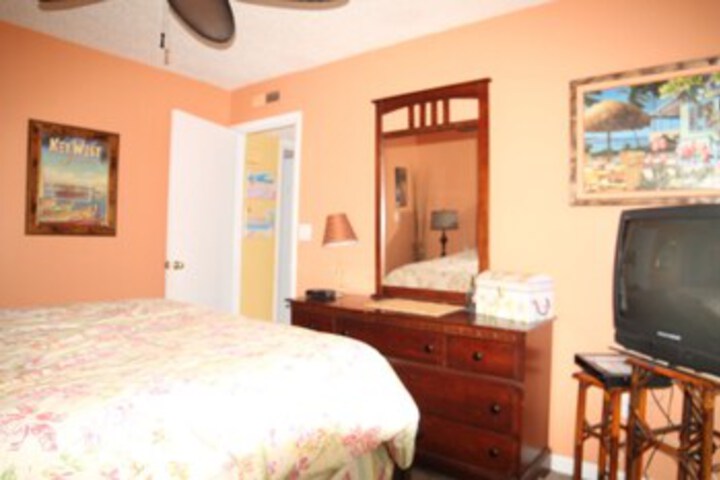 Room 18 of 21