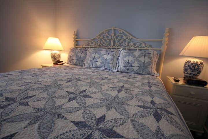 Room 2 of 19