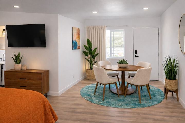 Room 2 of 35