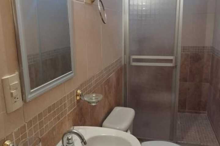 Room 8 of 11