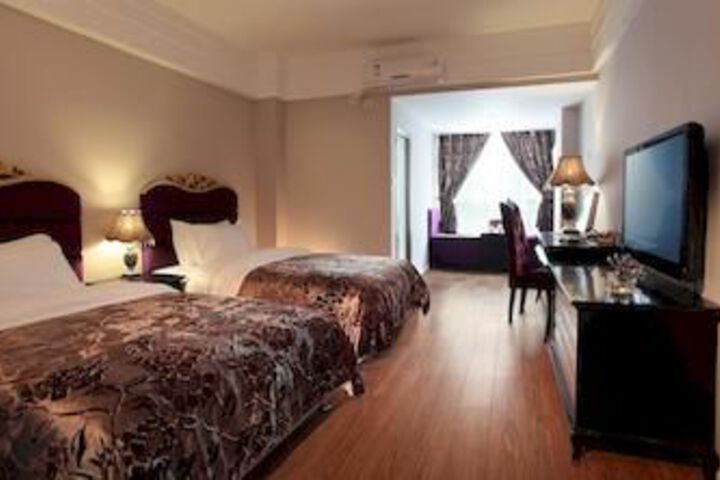 Room 20 of 37