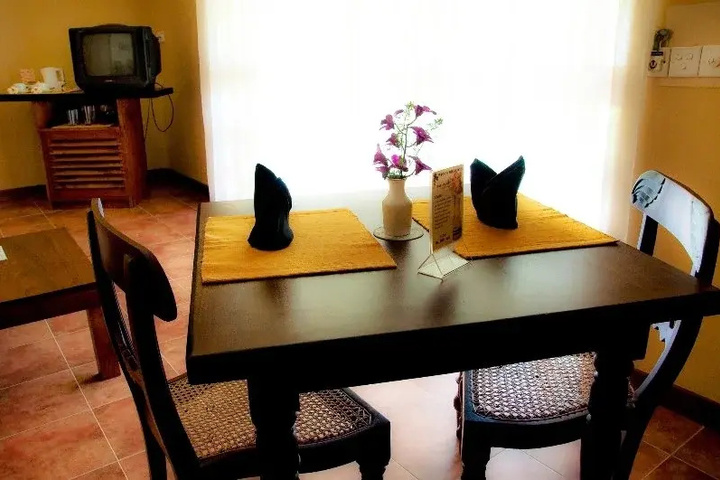 Room 4 of 24