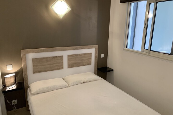 Room 2 of 12
