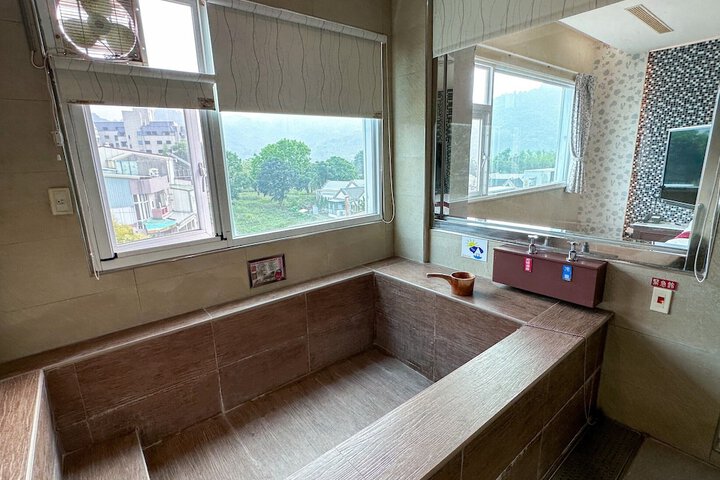 Room 54 of 60