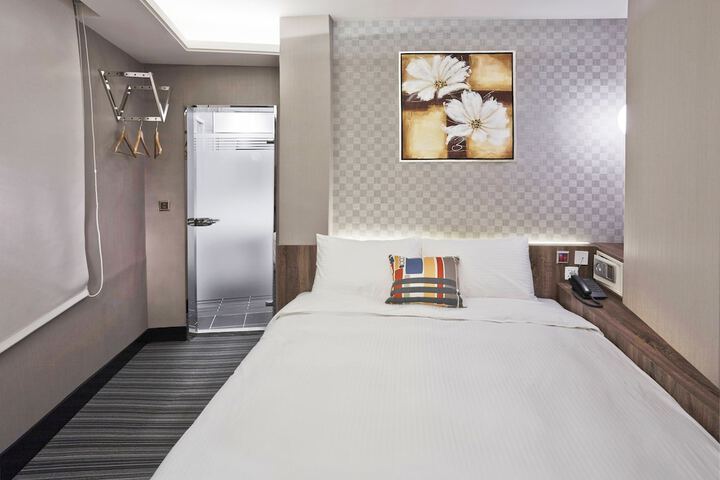 Room 12 of 47