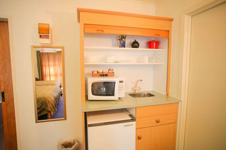 Room 18 of 60