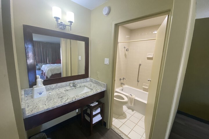 2 Double Beds (2 of 14)