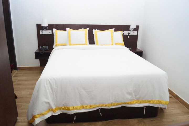 Room 5 of 53