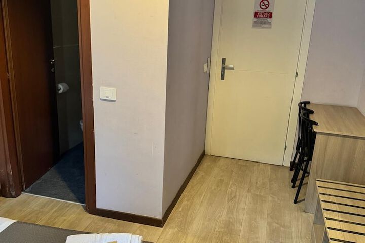 Room 16 of 43