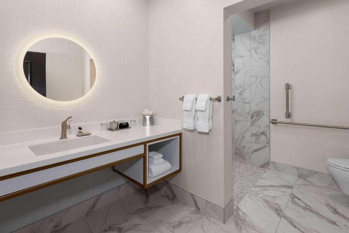 1 California King Bed Accessible Studio Suite Roll in Shower (20 of 20)