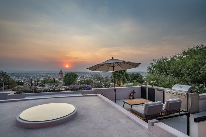 Terrace/Patio 30 of 44