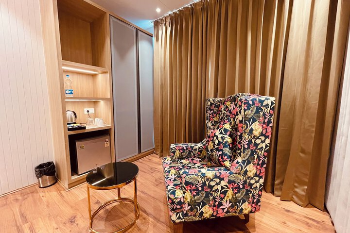 Room 19 of 40
