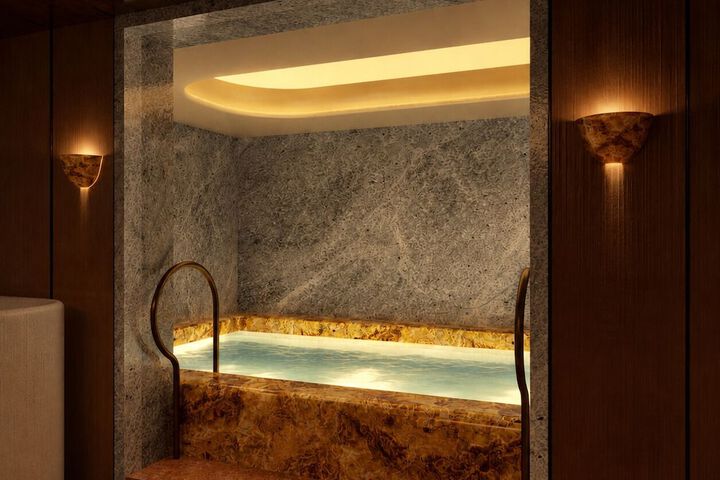 Spa 7 of 10