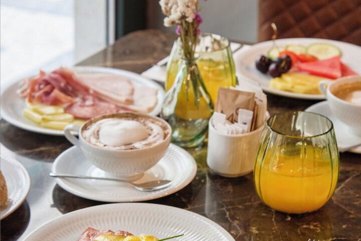 Breakfast/Coffee Service 53 of 70