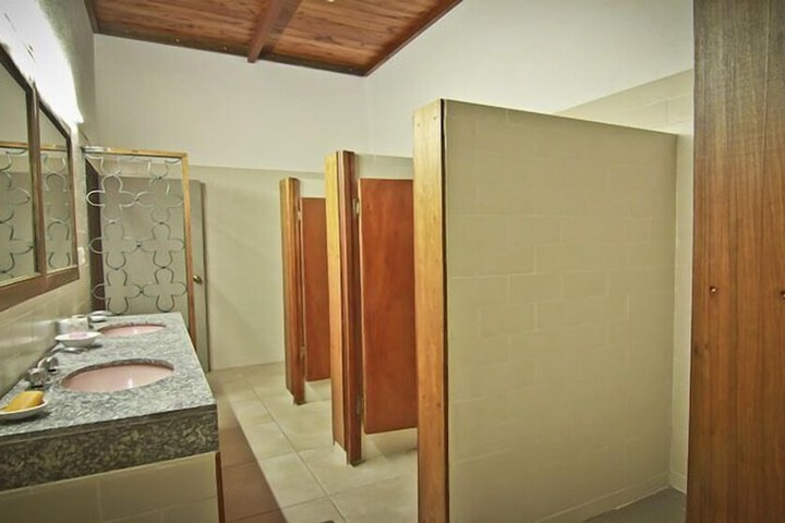 Room 9 of 49