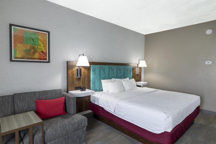 Room 32 of 48