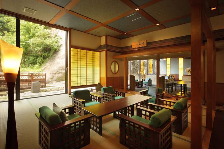 Hotel 2 of 65