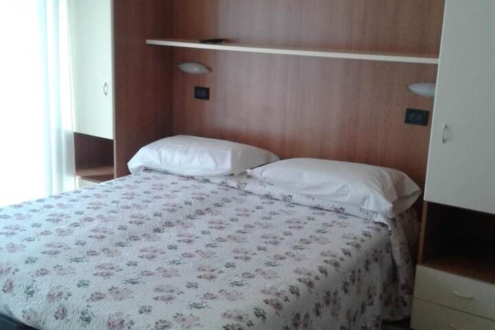 Room 9 of 21