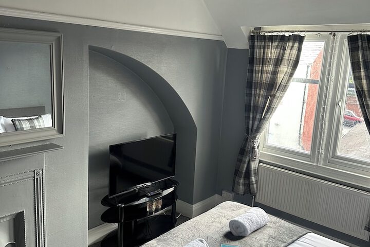 Room 11 of 23