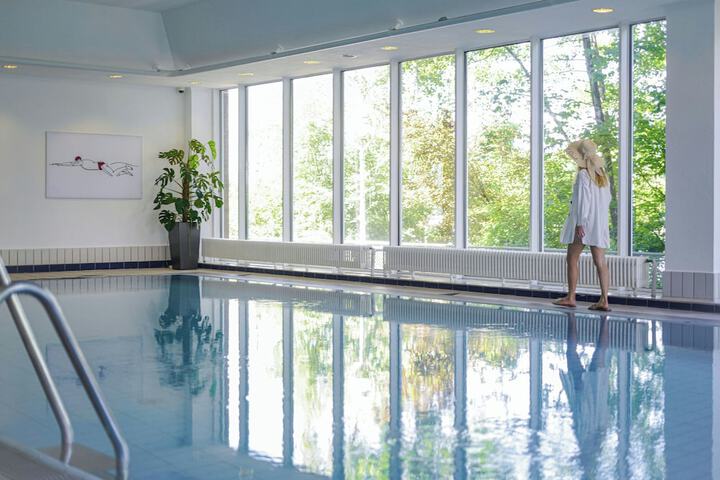 Hotel Pool