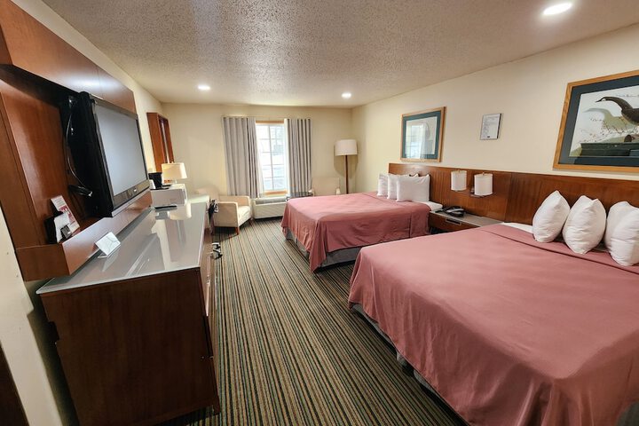 Deluxe 2 Queen Beds (14 of 16)