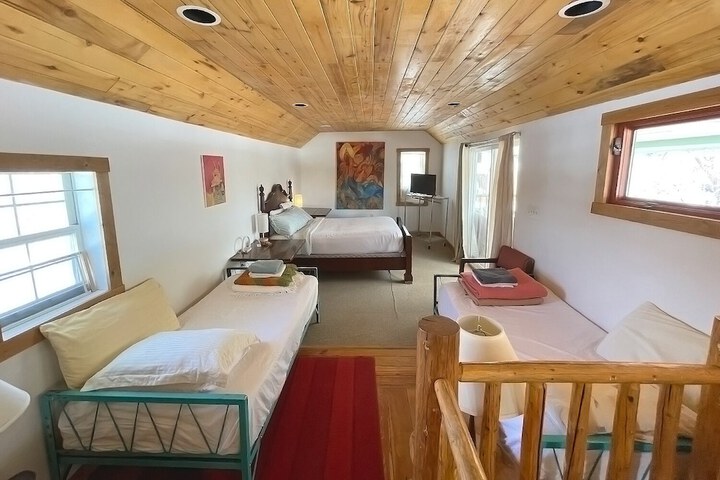 Room 25 of 78