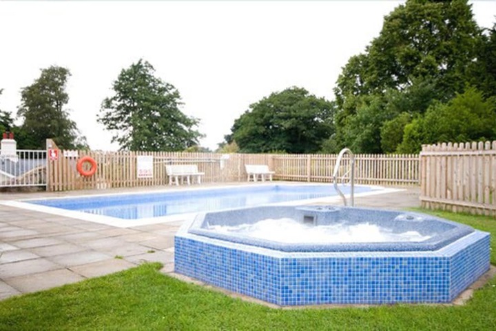 Pool 59 of 112