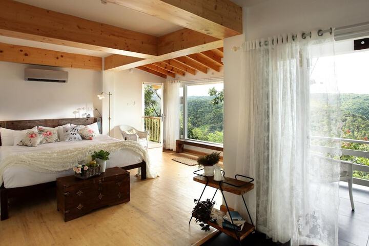 Room 20 of 68
