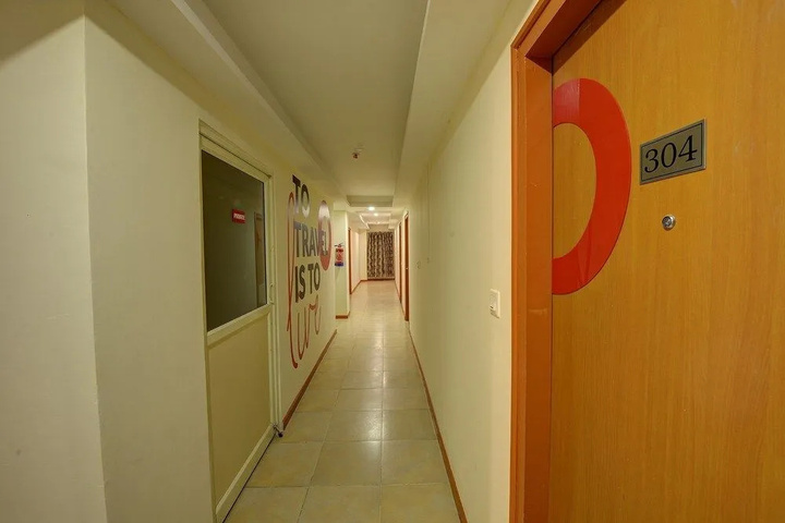 Room 13 of 20