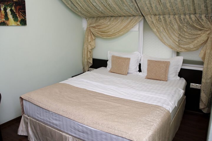 Room 44 of 71