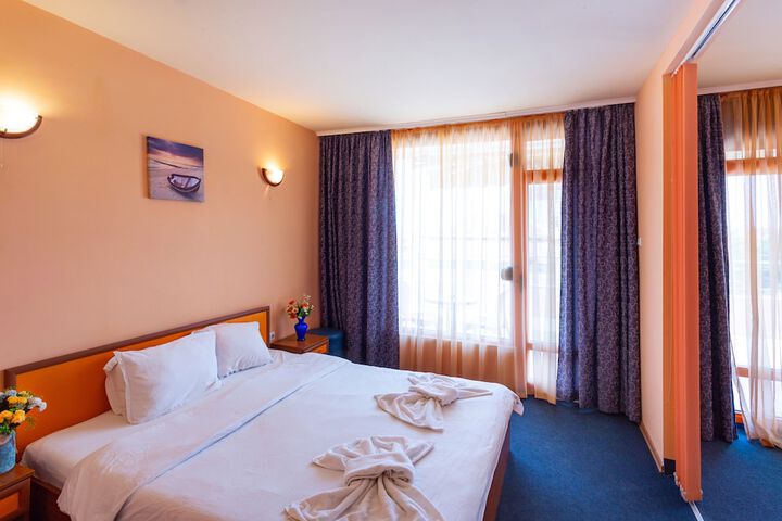 Room 26 of 110
