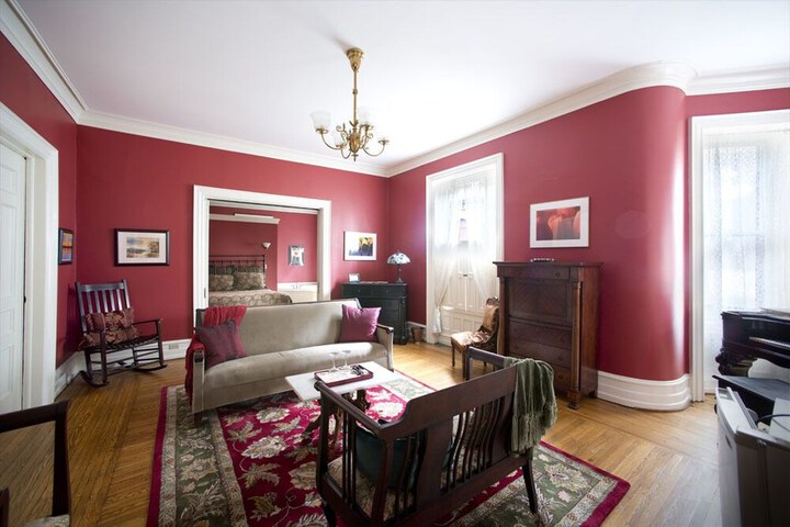 Room 19 of 46
