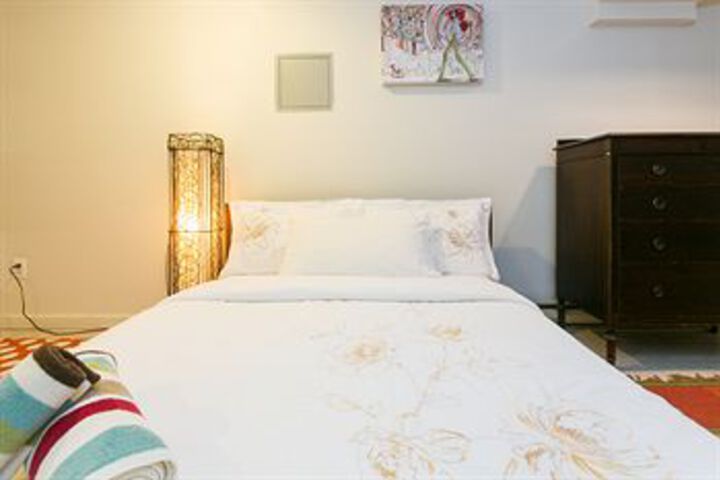 Room 8 of 23