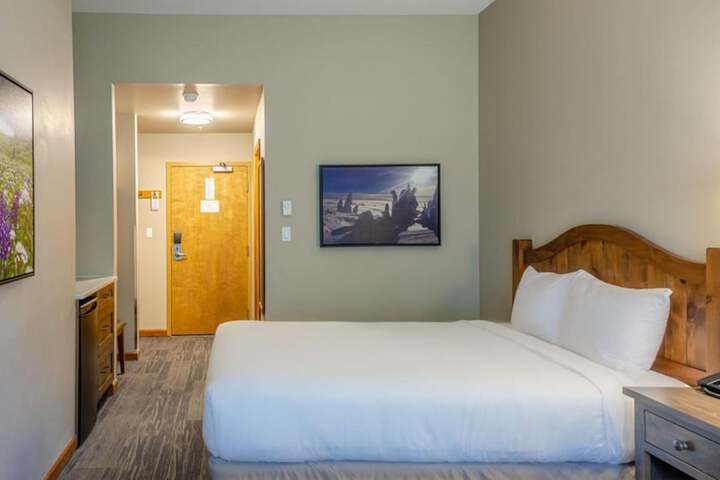 Room 61 of 266