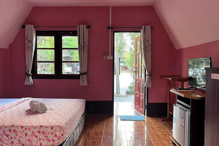 Room 14 of 90