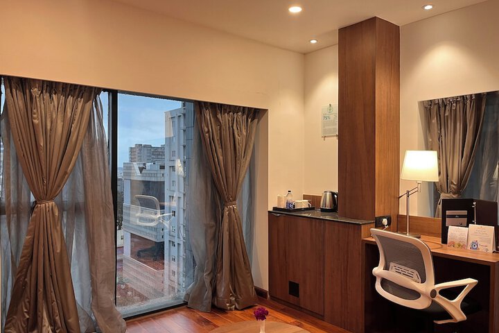 Room 32 of 121