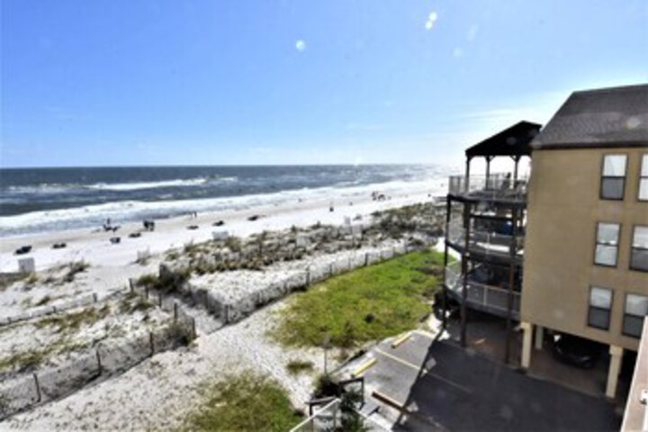 Beach 43 of 200
