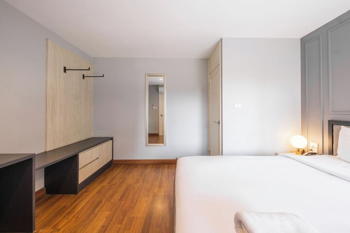 Room 60 of 186