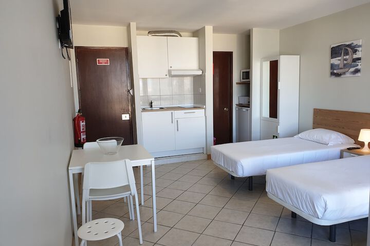 Room 6 of 20