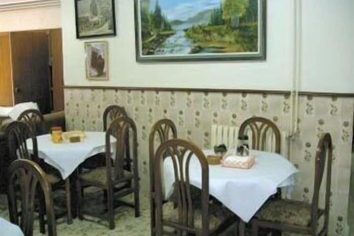 Dining 14 of 23