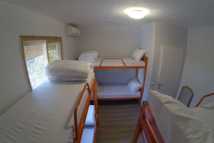 Room 9 of 9