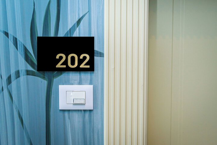 Room 30 of 120